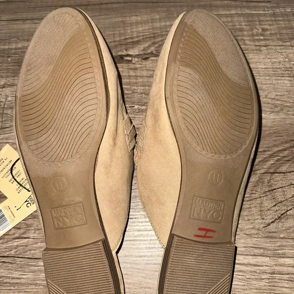 Madden NYC Tan Suede Chain-Trim Slip-On Mules - Picture 4 of 4